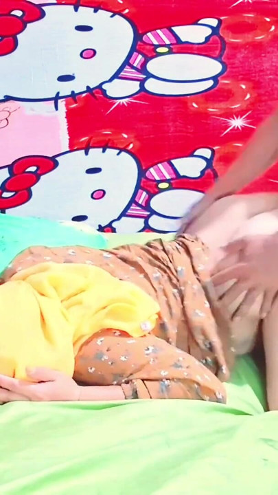 Fucking a 21 year old hijab teen girl and learning anal sex to her ass she screams-karinsyantika | Clip 2