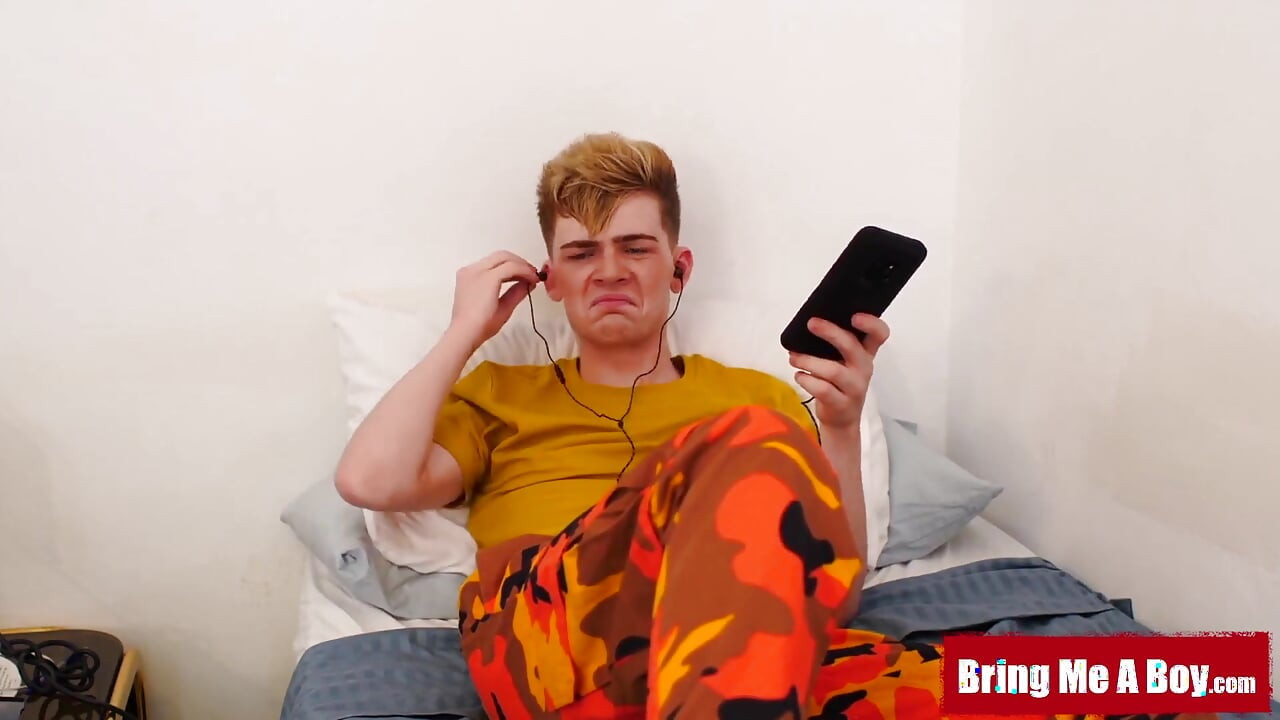 Bringmeaboy - oğlan fahişem