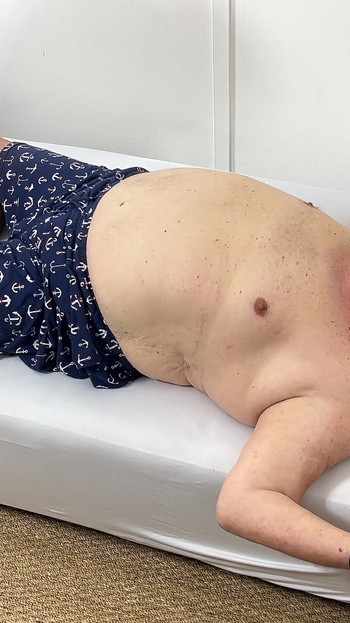 デビッド・サンタはとても陽気です