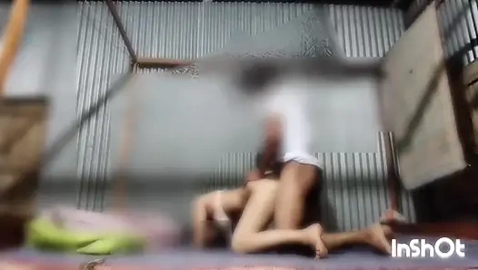 FIRST TIME BLUSHED DESI INDIAN WOMEN CHEATING HER HUSBAND