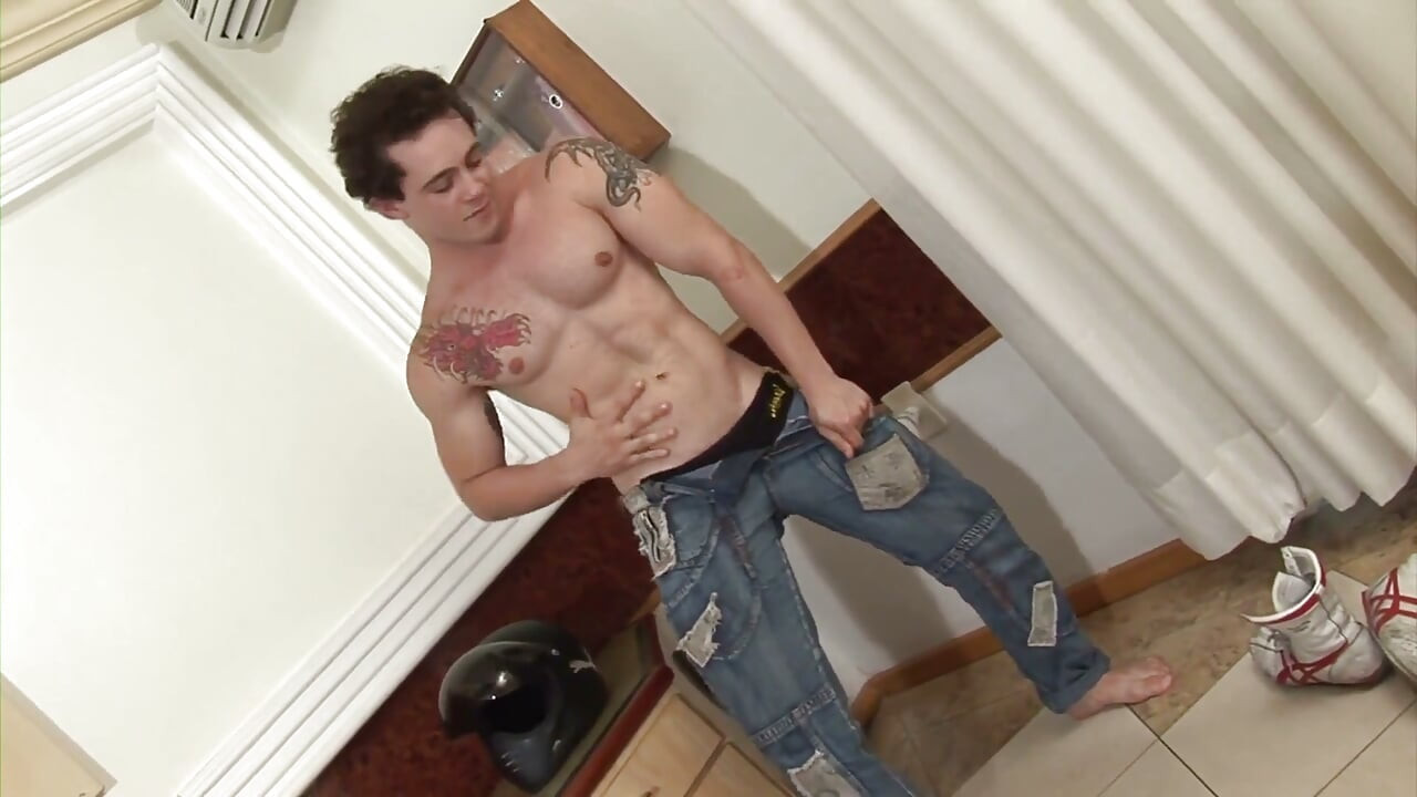 Muscle tattoo dude strips and masturbates