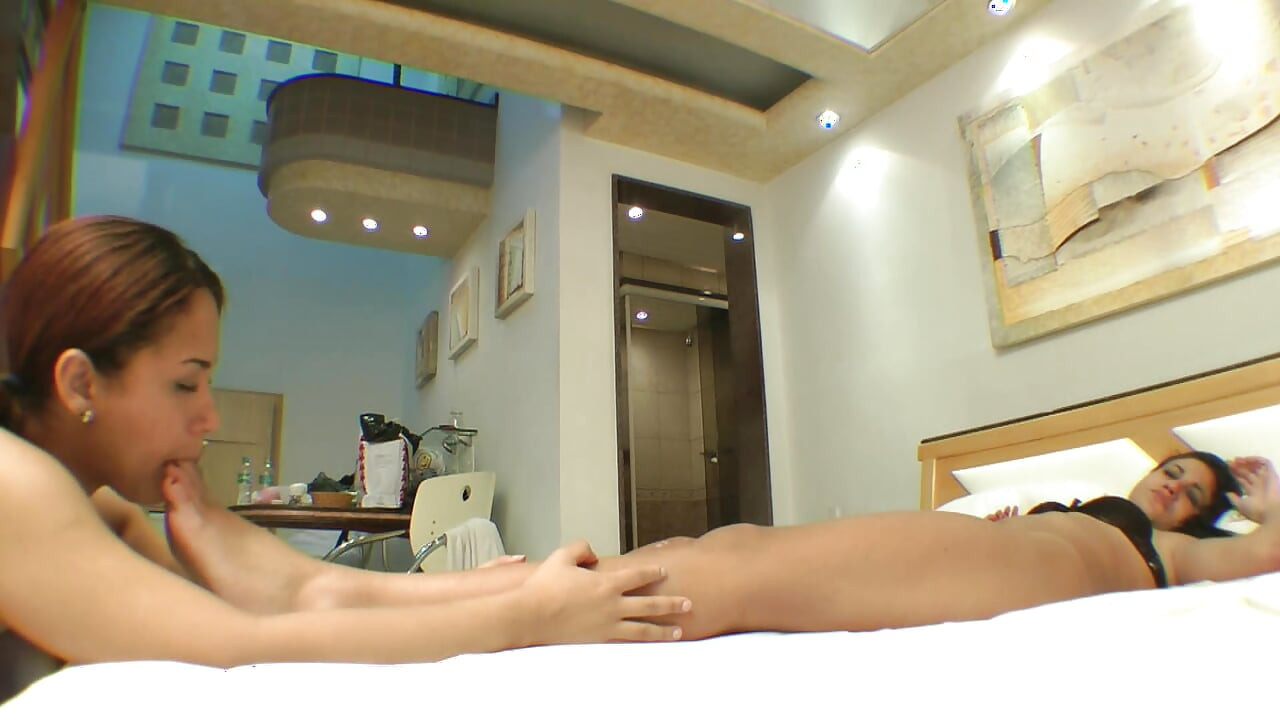 Suck Toes Foot Fetish Top Latina Girls