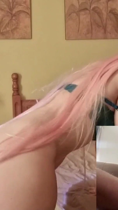 令人惊叹的时刻从 "我的女朋友是非常婊子"