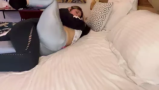 Daniela!!! Wir sind freunde, weil ich unsere ehemänner immer geil mache