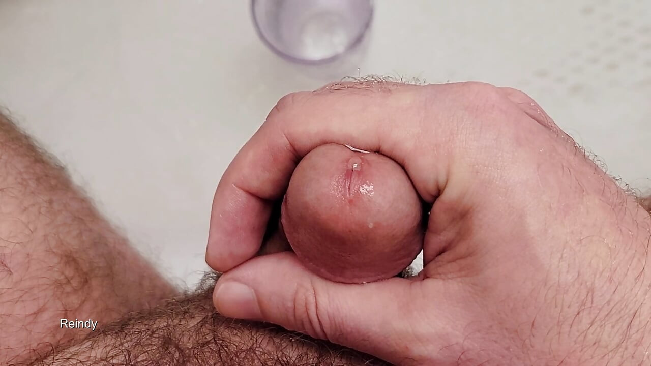 Epic Cum and Piss Fountains From My Pee Hole.