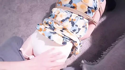 Ms14- bir kızı orgazma getirmek için vibratör kullanıyor