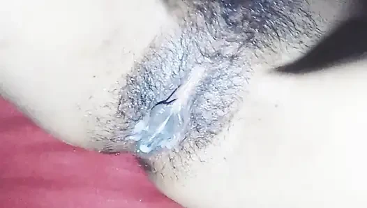 Video mesumku.  Video viral gadis hot desa Bangladesh lagi sendirian di desanya.