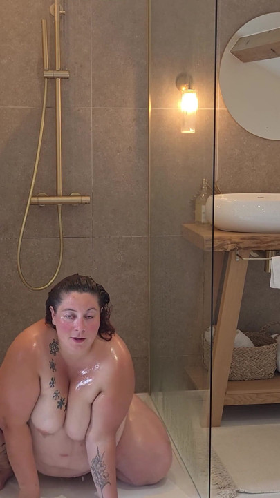 I Masturbate in My Shower