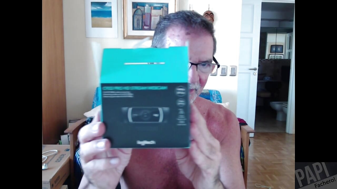 เปรียบเทียบเว็บแคม VX-2000 กล้องวงจรปิด MicroSoft เก่าของฉันกับเว็บแคม HD Logitech C922 Pro สตรีมเว็บแคมใหม่