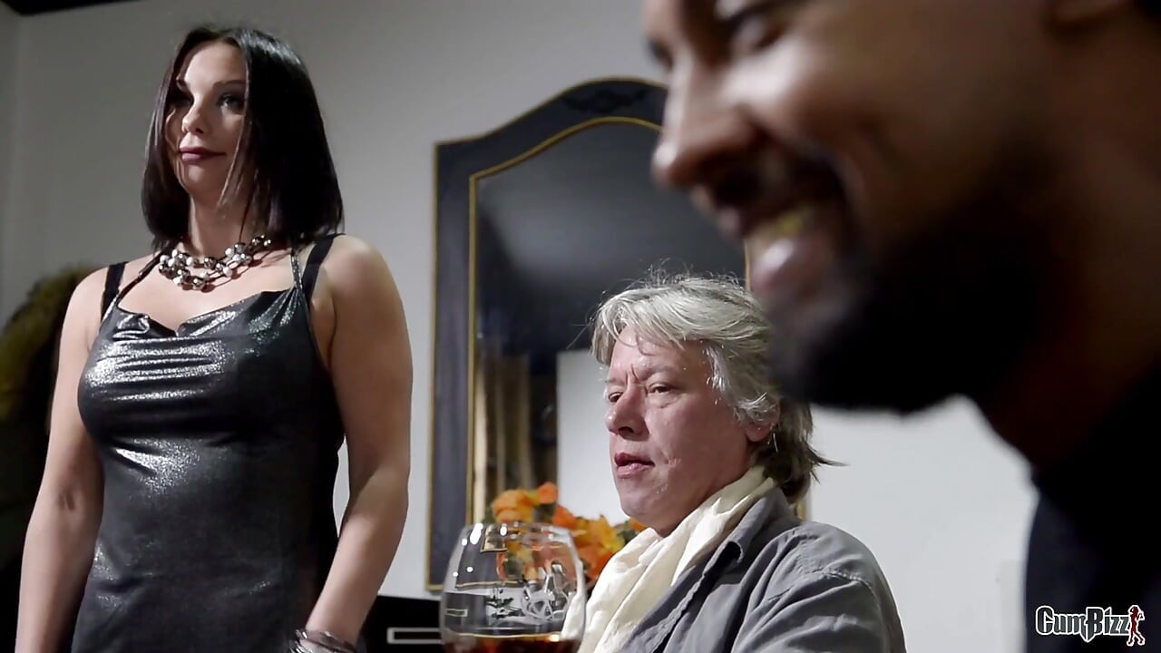 Играта на покер се обърка, съпругът загуби жена си, къщата на пълния си съпруг и всичко в