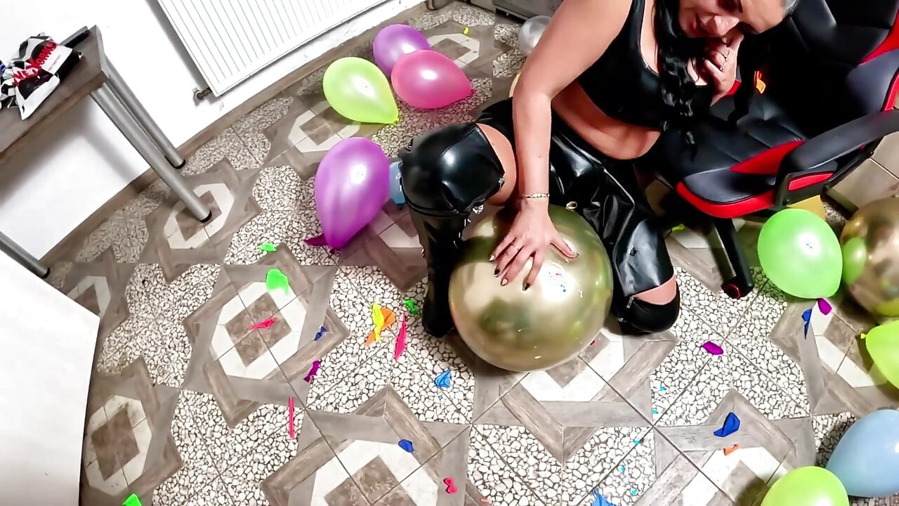 Castigo estricto de globos de cuero.