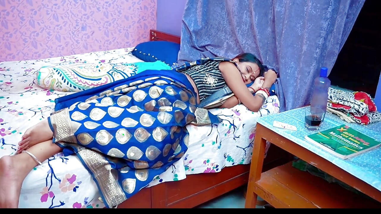 Soyi hui soteli bahan ko bur chod kar pregnant kar diya