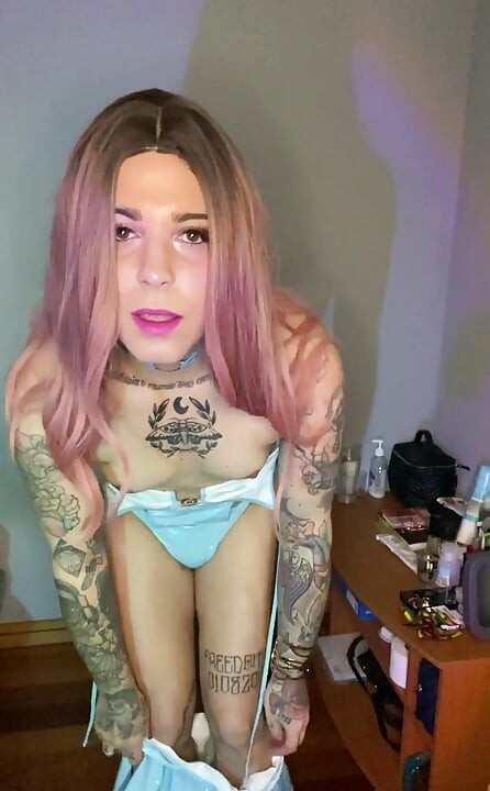 Barbie bertatu melancap untuk awak