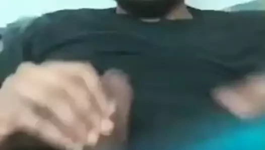 Oğlum köle taşaklarını dövüyor