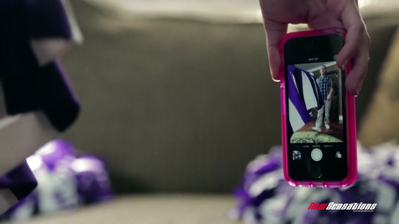 ライリー・リードが義理のお父さんとセックス