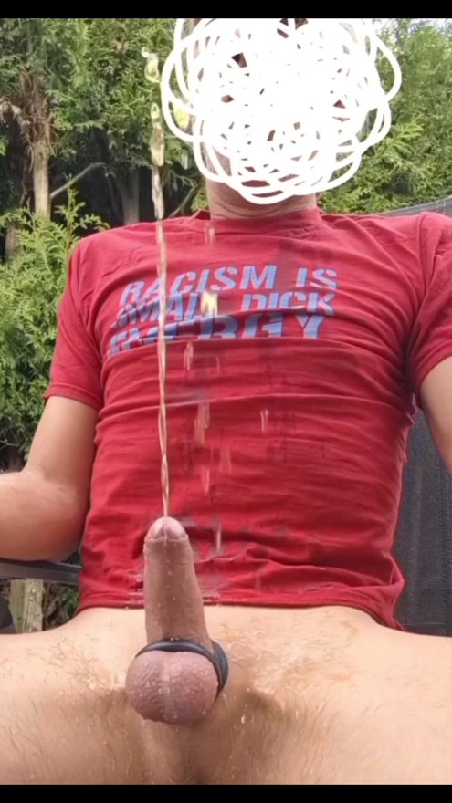 متفوقا مع مثانة ممتلئة ينتهي مع Precum مزدوج وتبول ضخم على نفسي | مقطع 3