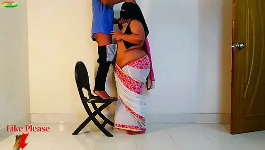MILF Hot Arabian Woman Wants to Fuck From Electrician Service Man