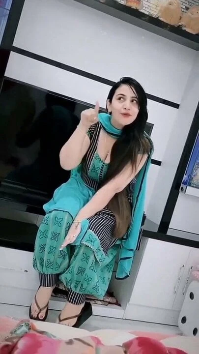 Sexy indian Feet