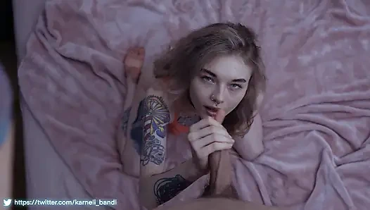 Teman sekamarku memimpikan aku dan kontol besarku. Dia mendapatkan apa yang dia inginkan. Karneli Bandi