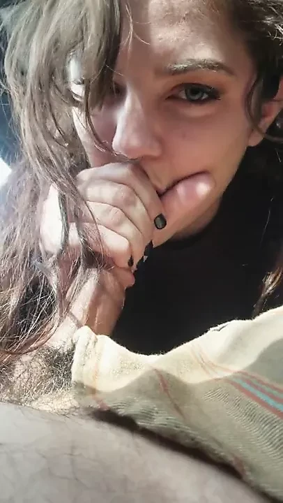 Sexy slut girlfriend sucks dick