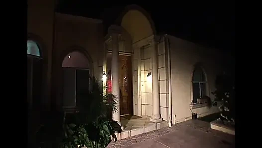 Pantat bahenolku dientot habis-habisan sama kontol besarku: pelacur paling nakal di-anal habis-habisan vol 6