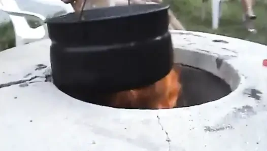 Pesta seks amatir panas di luar ruangan