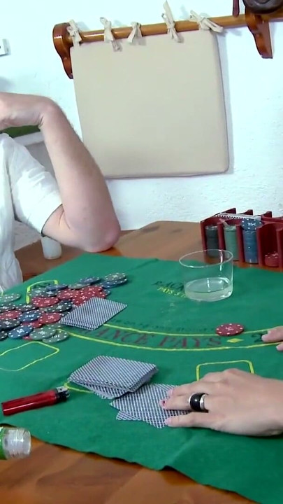 Verloren heisst verloren jetzt lass dich ficken | Clip 1