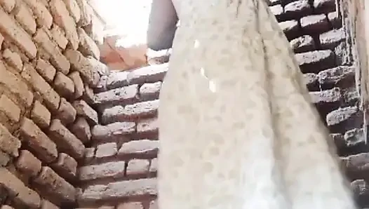 Gadis sange desa lagi asik masturbasi