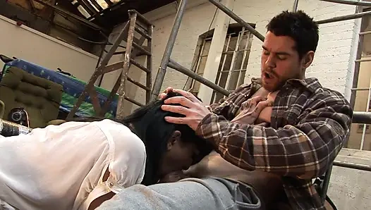 Mein stiefbrud fickt mich auf einer baustelle