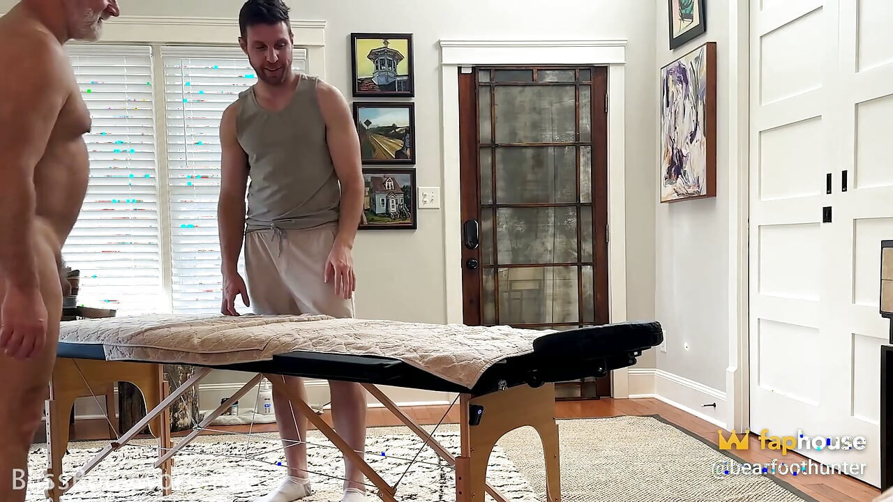 Bliss bodywork dává bearfoothunter hluboké masáži tkání