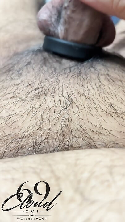 FILIPINO CHUB MASTURBATES AND CUMS
