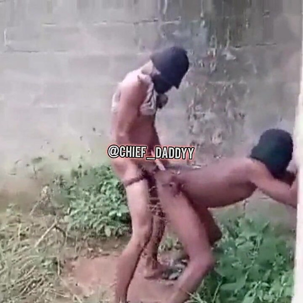 看看我是如何用我的11英寸鸡巴赋予这个男孩权力的