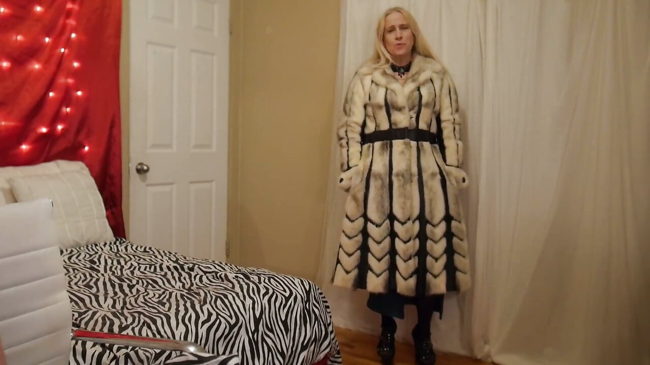 Step-mom Is Your Prom Date-sucks and Fucks You to Help You Forget Your Girlfriend