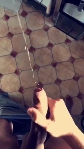 Little video of my cumshot