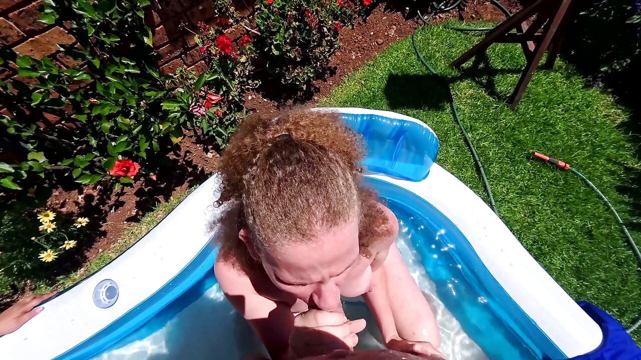 Pool Interracial Blowjob and Fucking Orgy, Ffffm