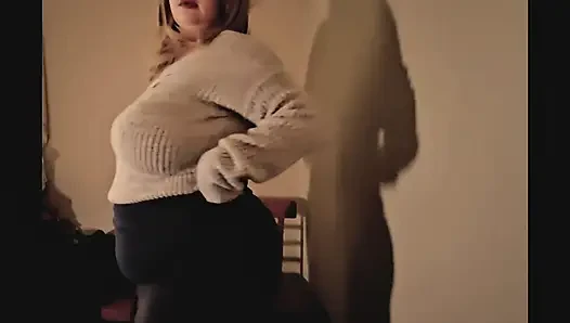 00001Ellie Bee