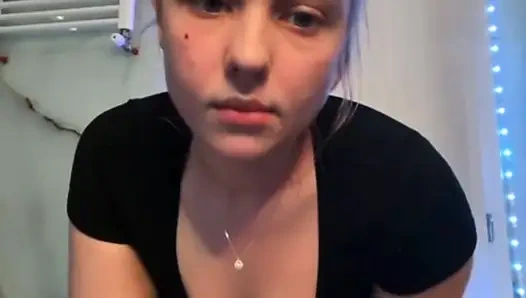 Jucielussie fingering tight anal and pink pussy