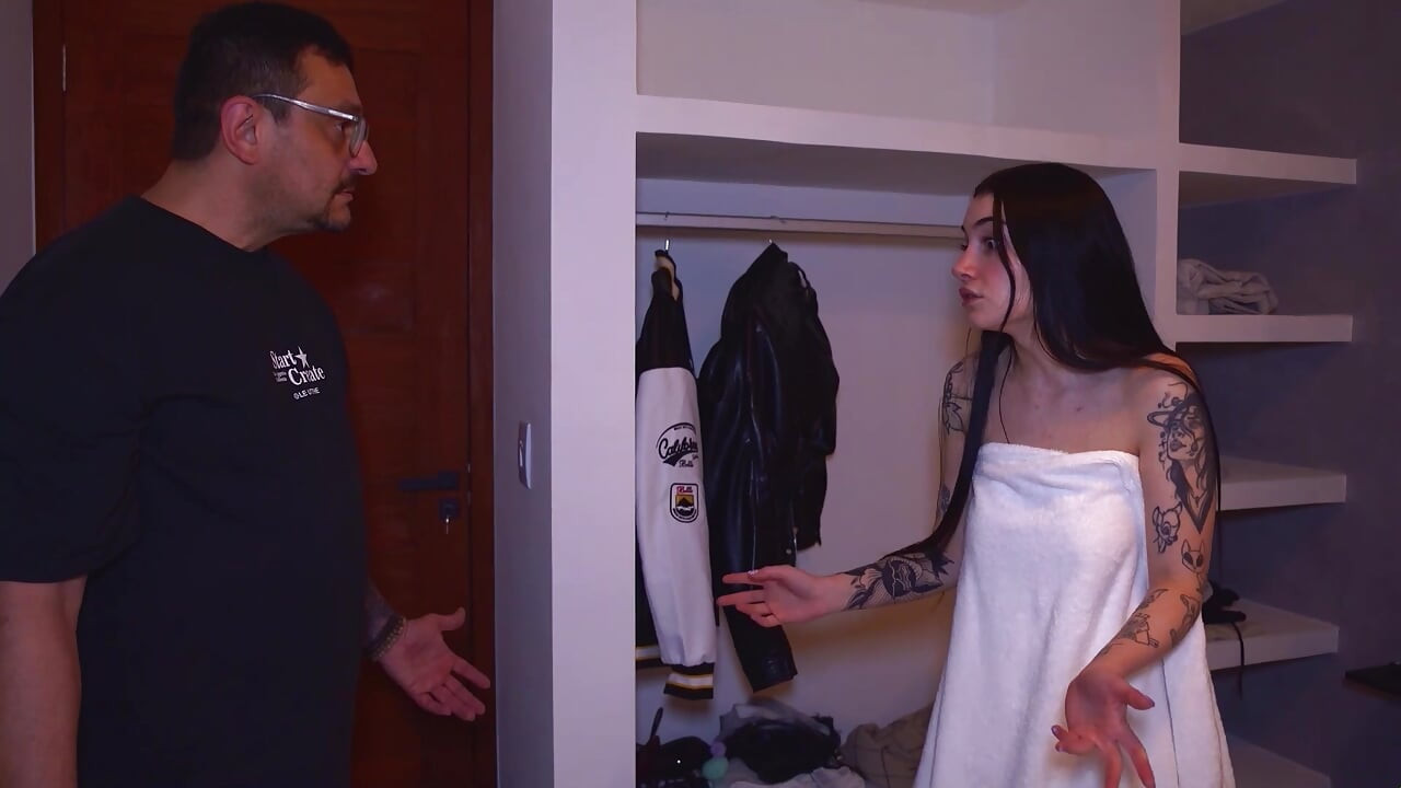 I Fucked the Stranger Who Walked Into My House