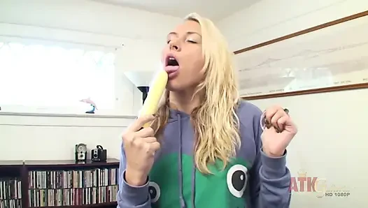 Mit Spielzeug spielen