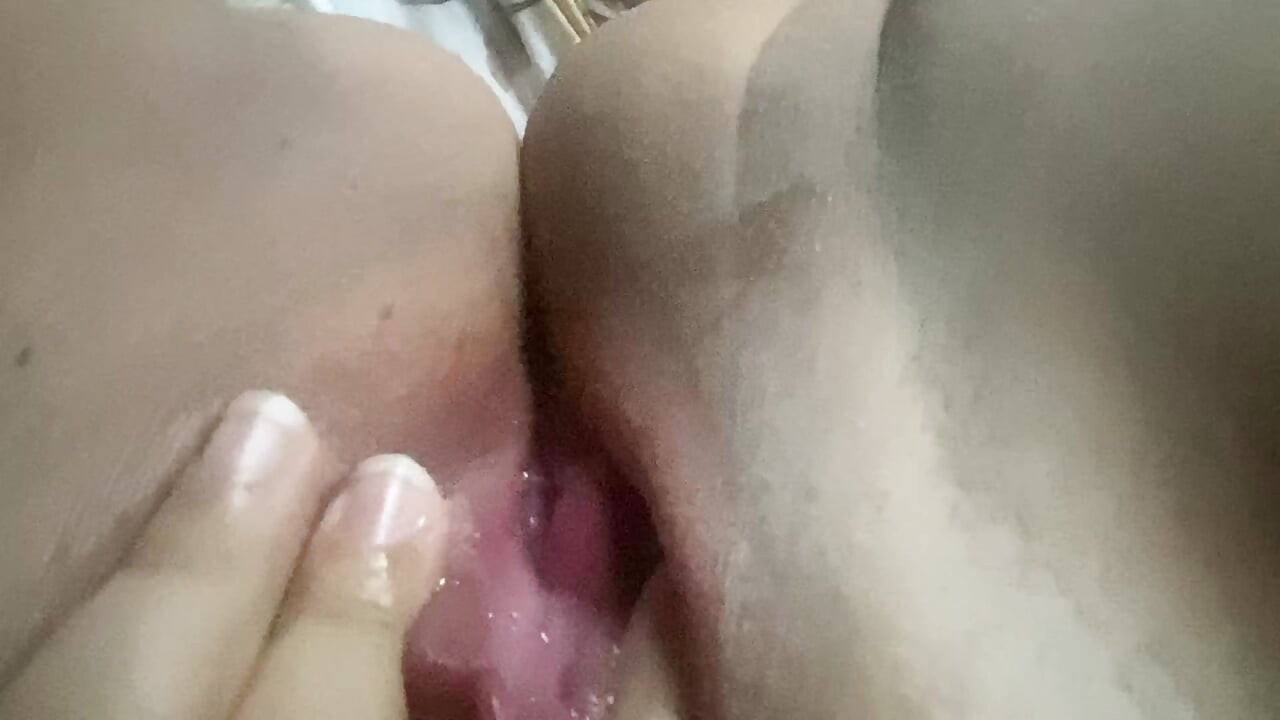 Beautiful Curvy Latina - Homemade Fingering Intense Solitary Masturbation