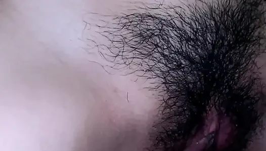 Pinay öğrencisinin içine ilk kez boşalıyor
