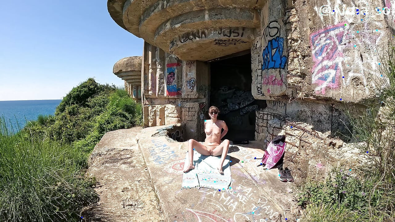 Insane Legendary Fuck on Nudist Sea Cliff: Explosive Squirt & Giant Cumshot with AlmaSol