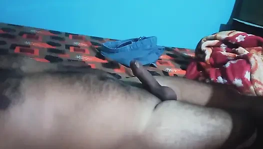 Индийская бхабхи занимается романтикой со своим бойфрендом