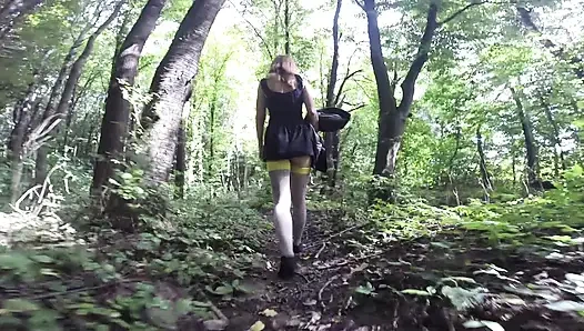 Ormanda çıplak amcık