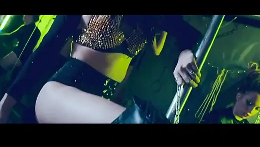 Cewek sange vixen di-anal habis-habisan sampai dicrot di dalam