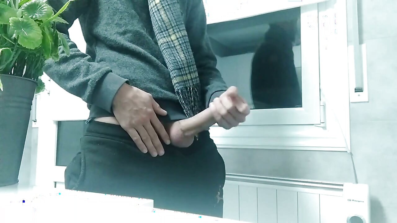 Big Cock Guy with His Scarf, He Is Cold and He Jerks off and Cums to Get Warm