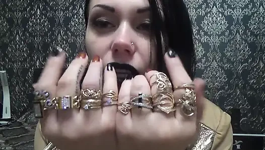 HJ in 18 golden rings! Jewerly fetish!