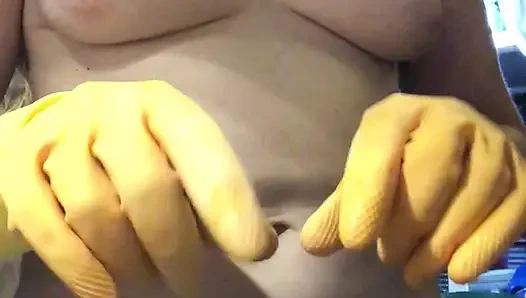 Naked deep cleaning, tea spilling preparation