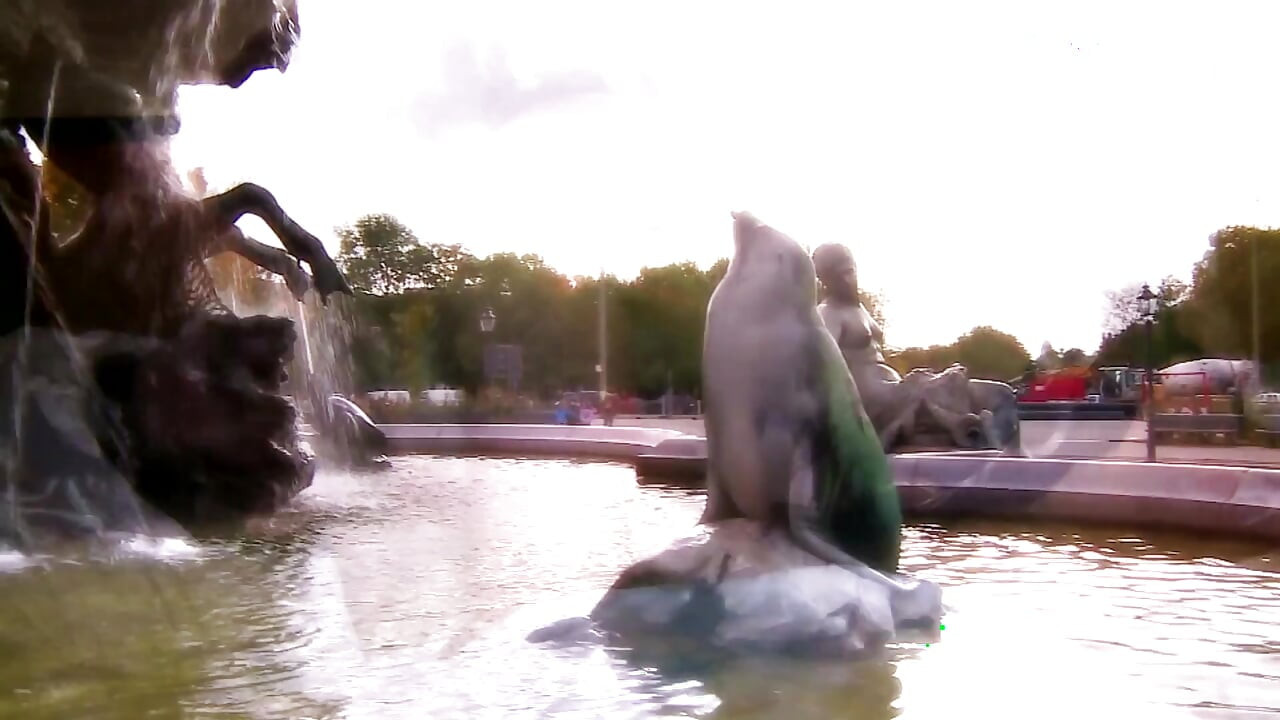 Güzel orta yaşlı seksi kadın büyük götünde ve amından sikiliyor