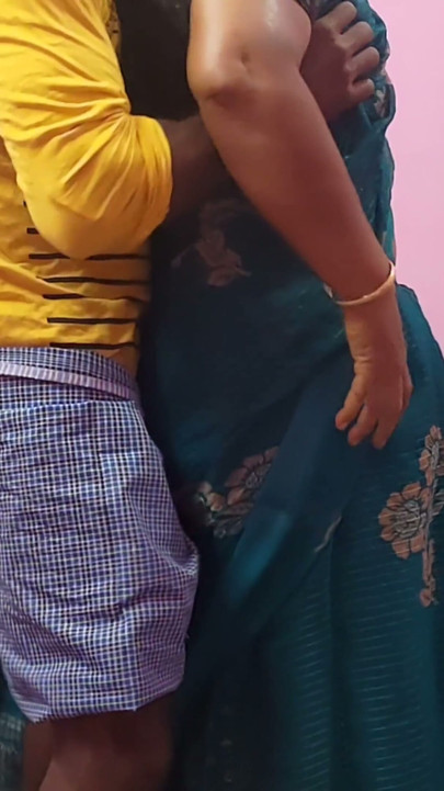 Bhaartiy sauteli mammi sautela beta seks ghar ka bana asli seks | klip 1